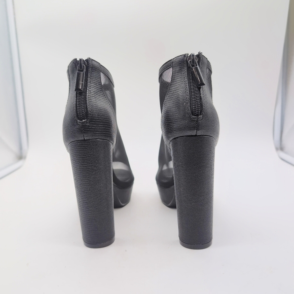 Jules Throwback Sz 6 Black Elegant High Heels with Peep-Toe Design By JF - Picture 5 of 9